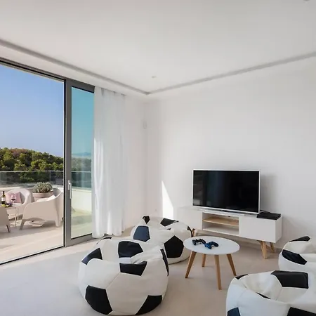 Tomara Ferienhaus *